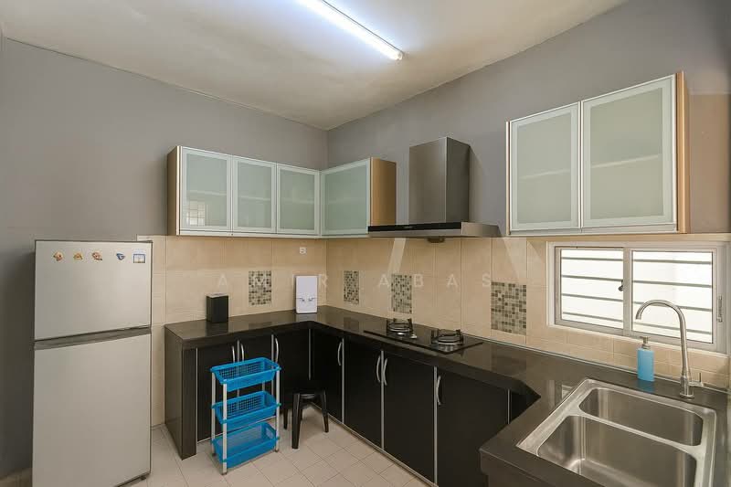 Rumah Berkembar untuk Dijual di Alam Damai (Cheras) - Amir Abas - Kitchen - PropertyGuru.com.my
