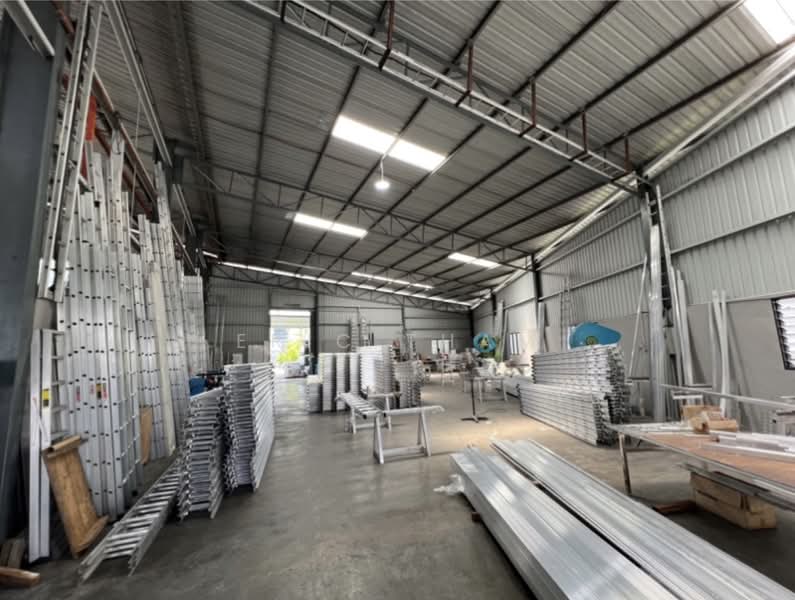 Detached Factory for Rent in Kampung Sungai Lalang (Semenyih) - Eric Tham - Interior - PropertyGuru.com.my