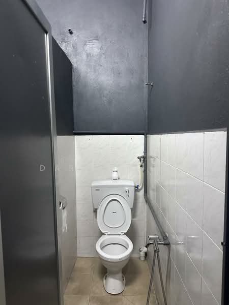 Kilang untuk Dijual di Taman Perindustrian Nibong Tebal (Nibong Tebal) - Darren Kooi - Bathroom - PropertyGuru.com.my