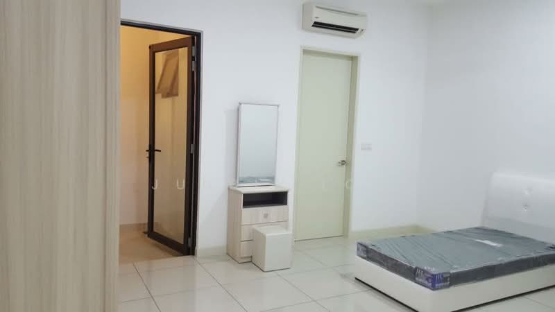 Townhouse for Rent in 16 Sierra (Puchong) - Junbin Low - Bedroom - PropertyGuru.com.my