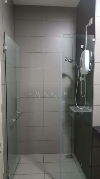 Townhouse for Rent in 16 Sierra (Puchong) - Junbin Low - Bathroom - PropertyGuru.com.my