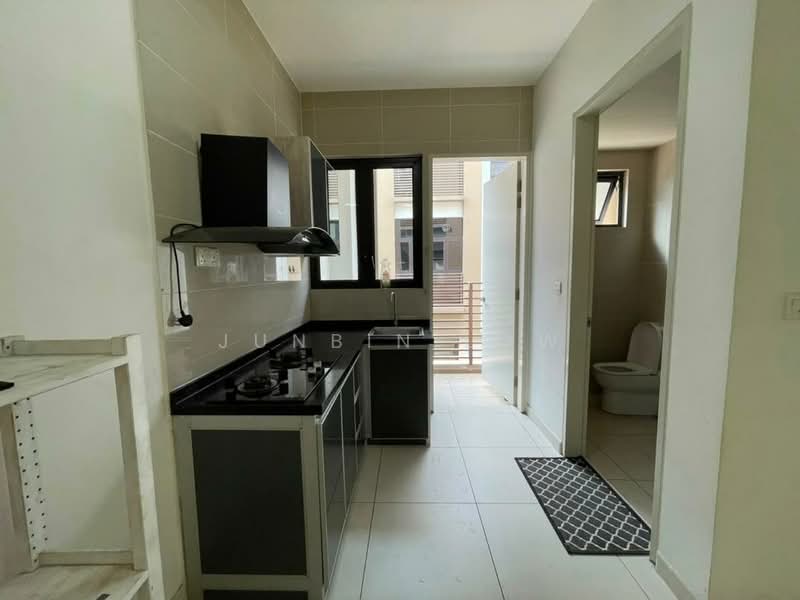 Townhouse for Rent in 16 Sierra (Puchong) - Junbin Low - Kitchen - PropertyGuru.com.my