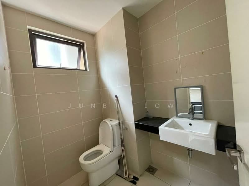 Townhouse for Rent in 16 Sierra (Puchong) - Junbin Low - Bathroom - PropertyGuru.com.my