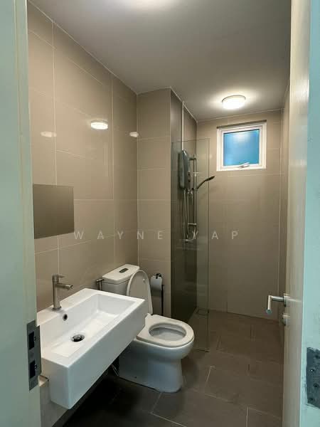 Kondominium untuk Dijual di Desa Sentul - Wayne Yap - Bathroom - PropertyGuru.com.my