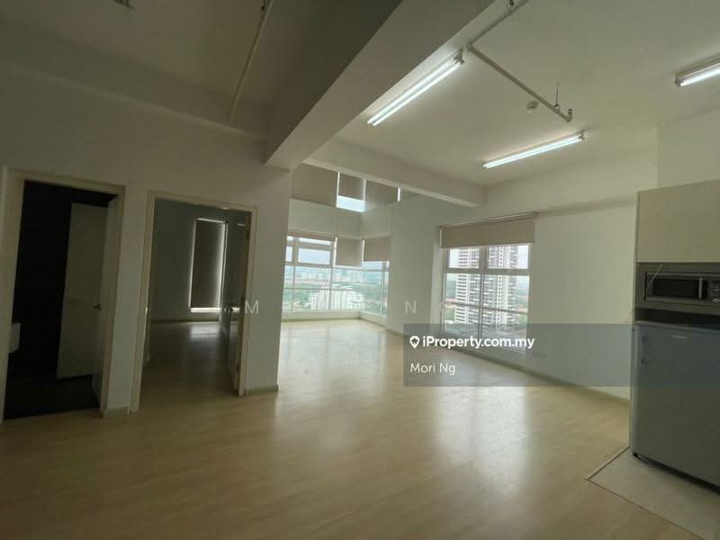 Pejabat untuk Disewa di Kota Damansara (Selangor) - Mori Ng - Living Room - PropertyGuru.com.my