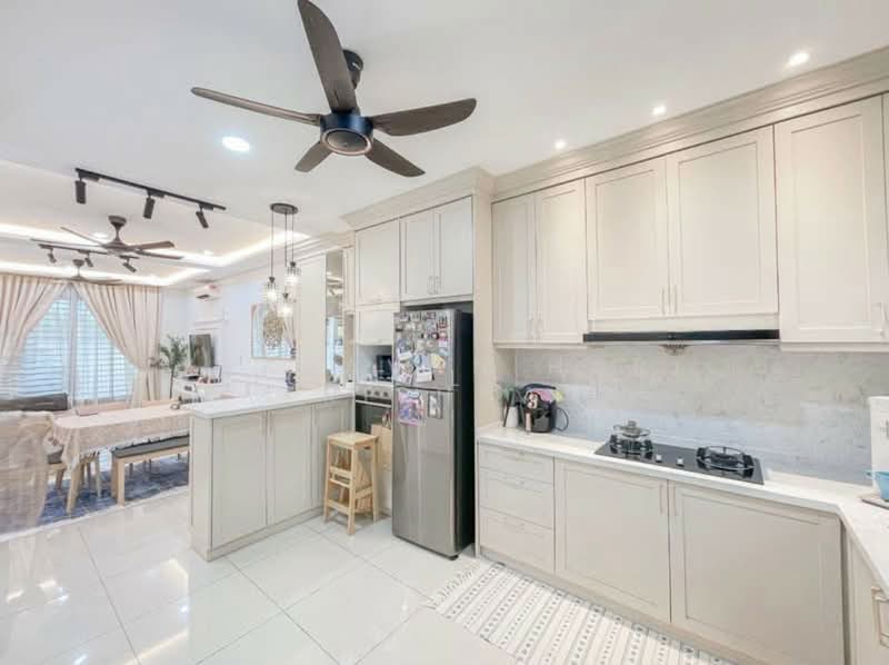 Rumah Berkembar untuk Dijual di Semenyih (Selangor) - Michelle Tan - Kitchen - PropertyGuru.com.my