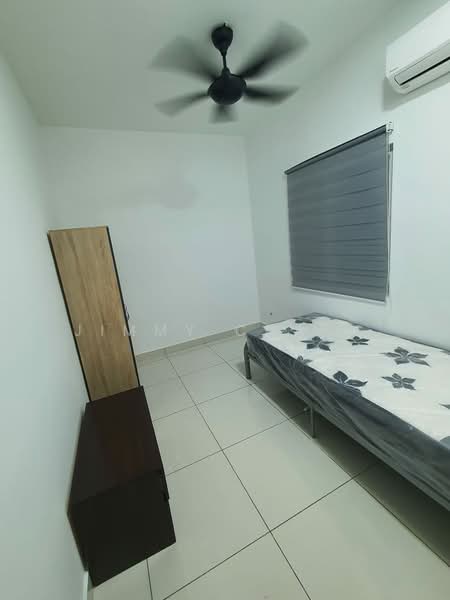 Kondominium untuk Dijual di Paraiso Residence @ The Earth - Jimmy Chang - Bedroom - PropertyGuru.com.my