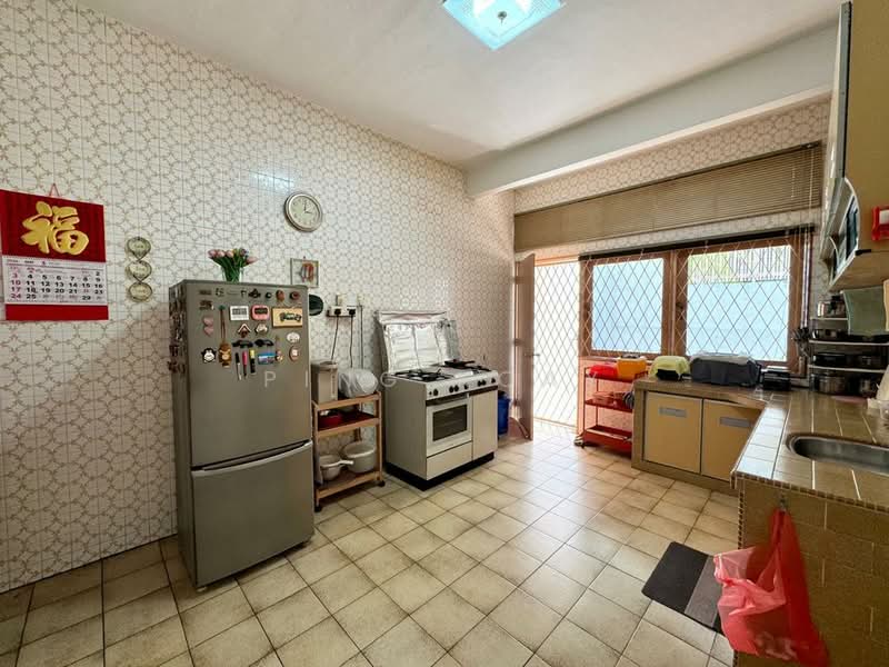 Semi-Detached House for Sale in Tanjung Tokong (Penang) - Ping Koay - Kitchen - PropertyGuru.com.my