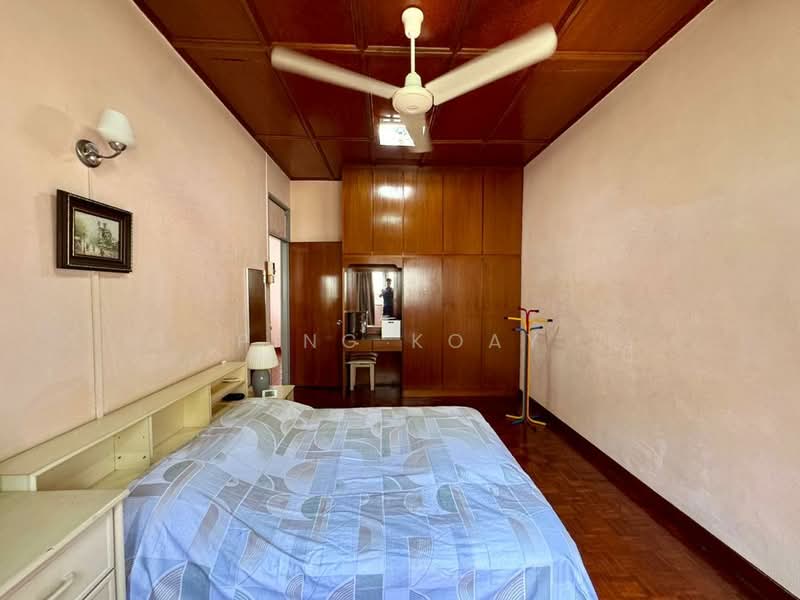 Semi-Detached House for Sale in Tanjung Tokong (Penang) - Ping Koay - Bedroom - PropertyGuru.com.my