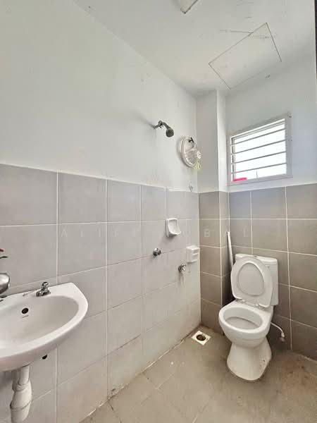 Rumah Teres 2 Tingkat untuk Dijual di Taman Desiran Bayu (Puchong) - Aliff Iqbal - PropertyGuru.com.my