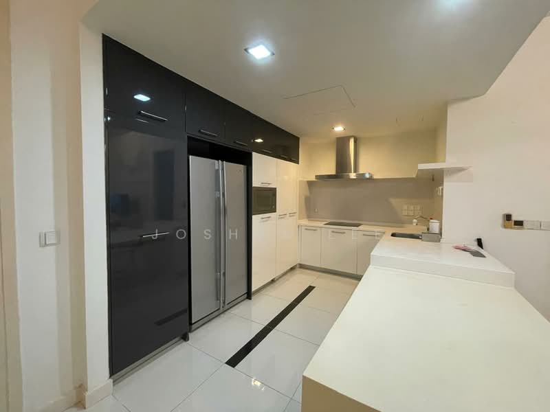 Condominium for Rent at Gateway Kiaramas Residences - Joshua Lee - Kitchen - PropertyGuru.com.my