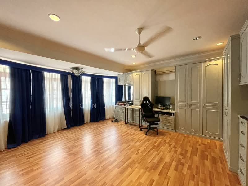 2-storey Terraced House for Sale in Desa Ria (Sungai Ara) - Ronald Kee - Bedroom - PropertyGuru.com.my