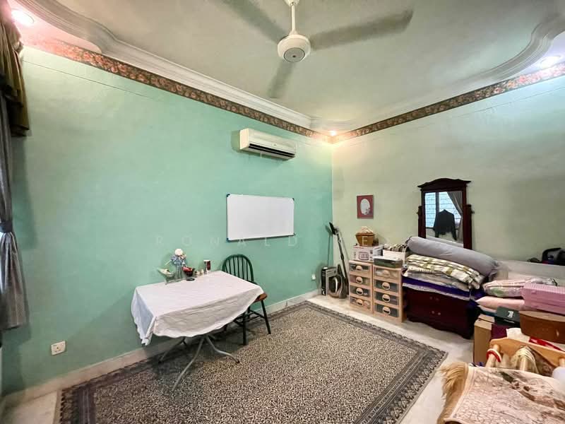 2-storey Terraced House for Sale in Desa Ria (Sungai Ara) - Ronald Kee - Interior - PropertyGuru.com.my