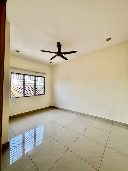 Rumah Berkembar untuk Disewa di Bandar Putra Permai (Seri Kembangan) - Steve Tham - Interior - PropertyGuru.com.my