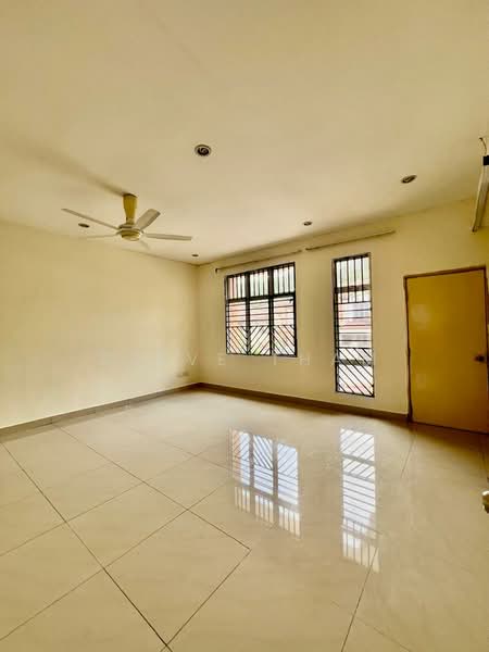 Rumah Berkembar untuk Disewa di Bandar Putra Permai (Seri Kembangan) - Steve Tham - Interior - PropertyGuru.com.my