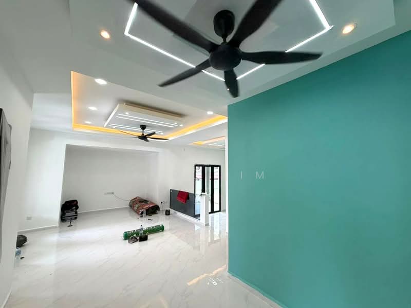 2-storey Terraced House for Sale in Bandar Seri Alam (Masai) - Karl Lim - Living Room - PropertyGuru.com.my