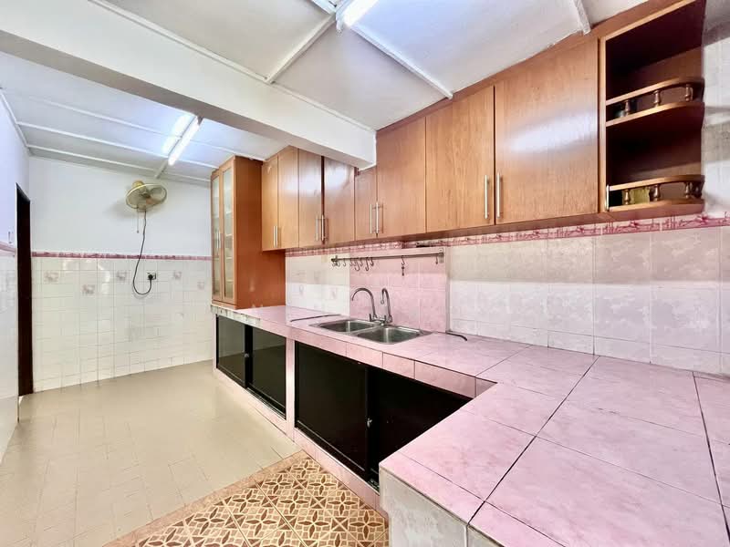 Terraced House for Sale in Usj 2 (Subang Jaya) - Banin Yahya - PropertyGuru.com.my