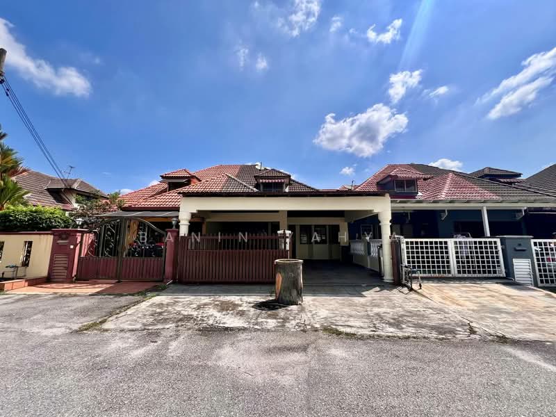 Terraced House for Sale in Usj 2 (Subang Jaya) - Banin Yahya - PropertyGuru.com.my