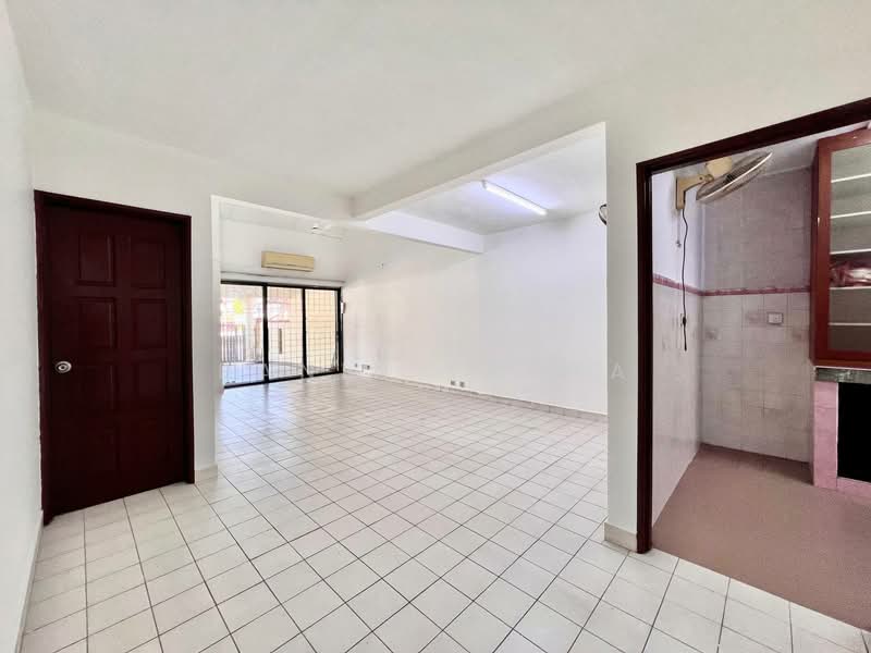 Terraced House for Sale in Usj 2 (Subang Jaya) - Banin Yahya - PropertyGuru.com.my