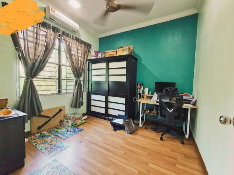 2-storey Terraced House for Sale in Putra Avenue (Subang Jaya) - Jason Ooi - Bedroom - PropertyGuru.com.my