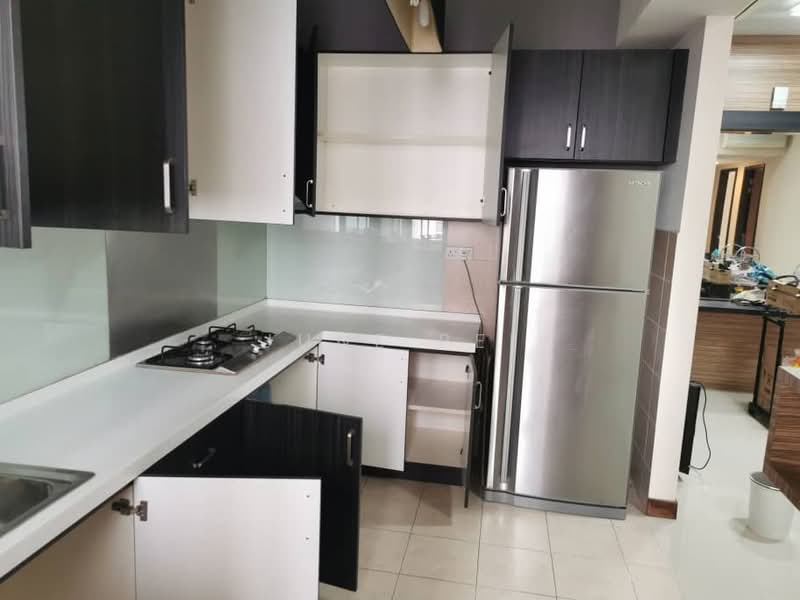 Condominium for Rent at Nautica Lake Suites - June Pei - Kitchen - PropertyGuru.com.my