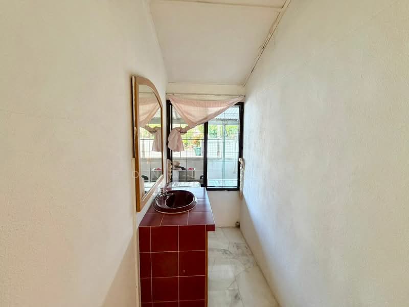Rumah Teres 1 Tingkat untuk Dijual di Taman Kenari (Sungai Ara) - Ronald Kee - Bathroom - PropertyGuru.com.my