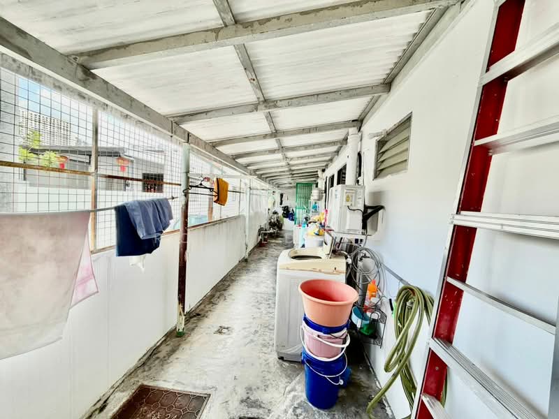 Rumah Teres 1 Tingkat untuk Dijual di Taman Kenari (Sungai Ara) - Ronald Kee - Corridor - PropertyGuru.com.my