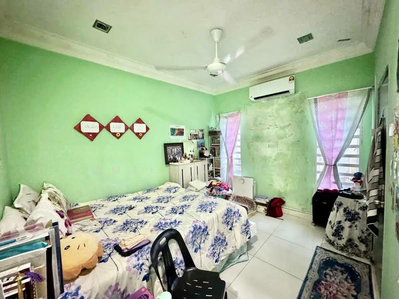 Rumah Banglo untuk Dijual di Bangi (Selangor) - Ammeer Nadzrai - Bedroom - PropertyGuru.com.my