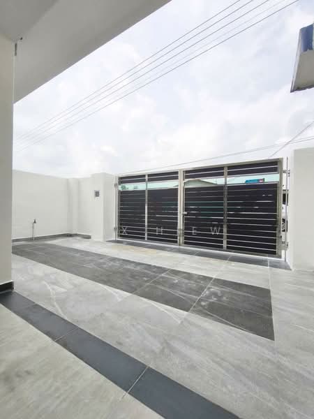1-storey Terraced House for Sale in Taman Sri Skudai (Skudai) - Lex Hiew - Exterior - PropertyGuru.com.my