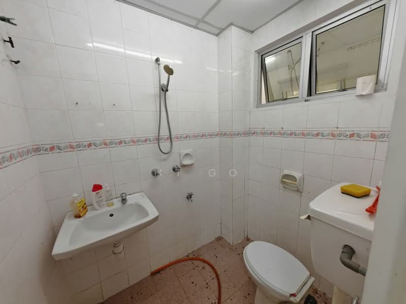 Rumah Teres 2 Tingkat untuk Dijual di TAMAN PUCHONG UTAMA (Puchong) - KT Go - Bathroom - PropertyGuru.com.my