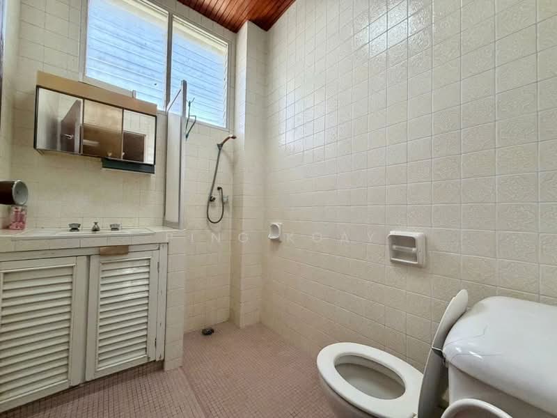 Rumah Banglo untuk Dijual di Tanjung Tokong (Penang) - Ping Koay - Bathroom - PropertyGuru.com.my