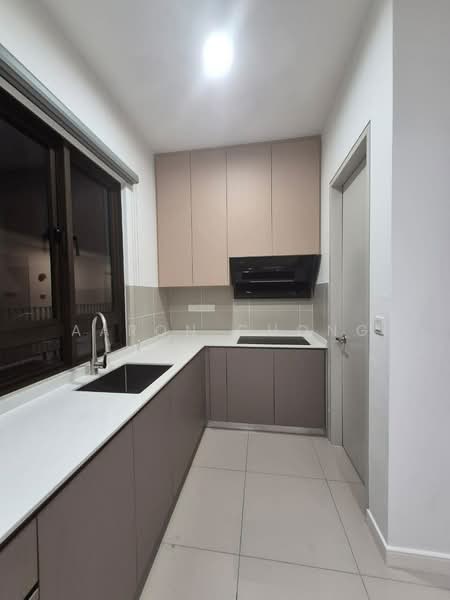 Service Residence for Rent at The Pulse Residence - Aaron Chong - Kitchen - PropertyGuru.com.my
