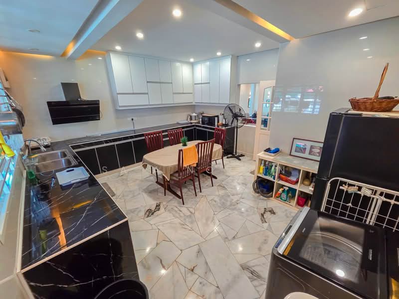 Rumah Banglo untuk Dijual di SS7 (Petaling Jaya) - Sa'a Nordin - Kitchen - PropertyGuru.com.my