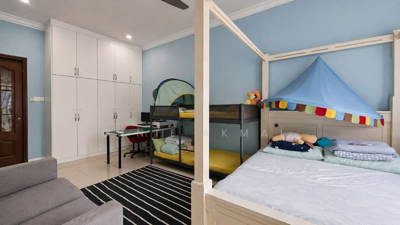 Semi-Detached House for Sale in Shah Alam (Selangor) - Dinie Akmal - Bedroom - PropertyGuru.com.my