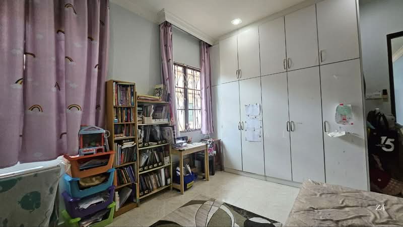 Semi-Detached House for Sale in Shah Alam (Selangor) - Dinie Akmal - Study - PropertyGuru.com.my