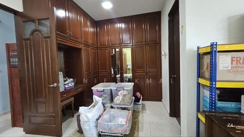 Semi-Detached House for Sale in Shah Alam (Selangor) - Dinie Akmal - Interior - PropertyGuru.com.my
