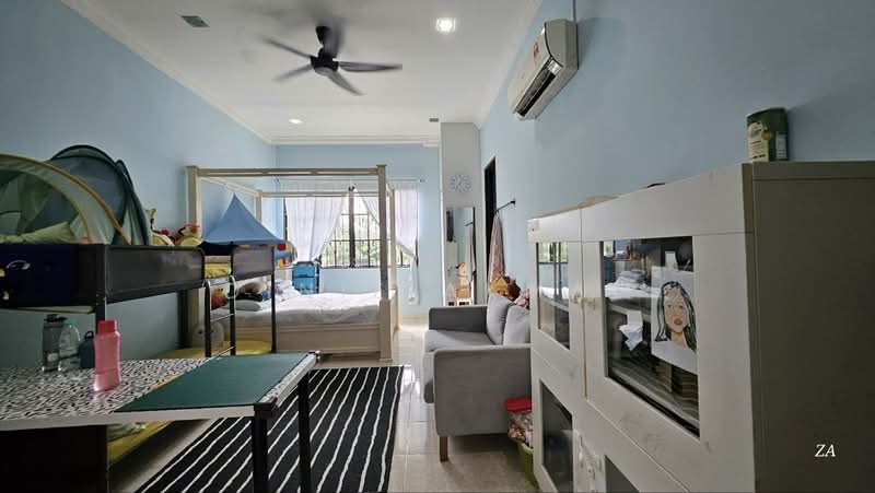 Semi-Detached House for Sale in Shah Alam (Selangor) - Dinie Akmal - Bedroom - PropertyGuru.com.my