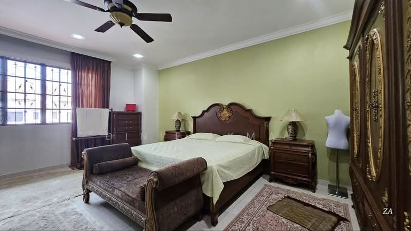 Semi-Detached House for Sale in Shah Alam (Selangor) - Dinie Akmal - Bedroom - PropertyGuru.com.my