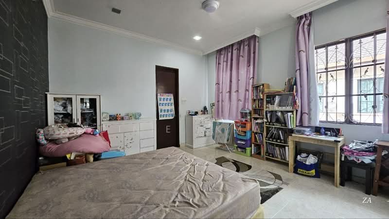 Semi-Detached House for Sale in Shah Alam (Selangor) - Dinie Akmal - Bedroom - PropertyGuru.com.my