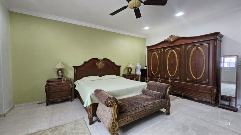 Semi-Detached House for Sale in Shah Alam (Selangor) - Dinie Akmal - Bedroom - PropertyGuru.com.my