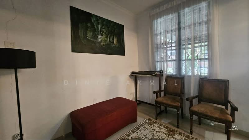 Semi-Detached House for Sale in Shah Alam (Selangor) - Dinie Akmal - Living Room - PropertyGuru.com.my
