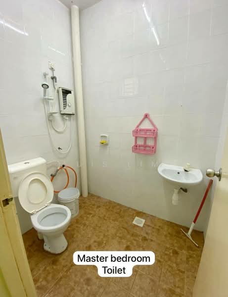 1-storey Terraced House for Sale in Taman JP Perdana (Johor Bahru) - Luis Lim - Bathroom - PropertyGuru.com.my