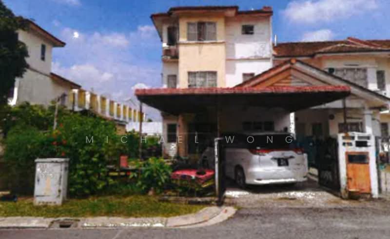 2.5-storey Terraced House for Sale in Taman Amanputra (Puchong) - Michael Wong - Exterior - PropertyGuru.com.my