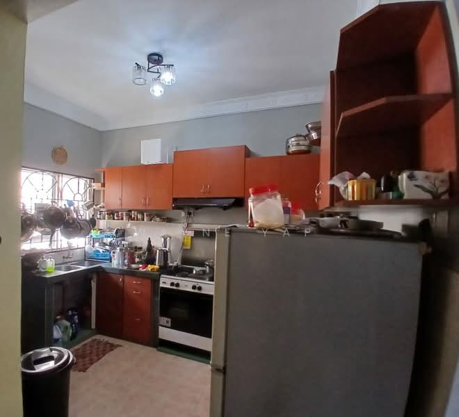 2-storey Terraced House for Sale in Taman Desa Bukit Indah (Sungai Buloh) - Wayne Yap - Kitchen - PropertyGuru.com.my