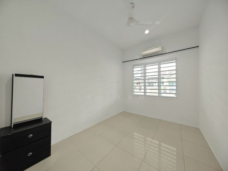 1-storey Terraced House for Sale in Tambun (Perak) - Sam Lam - Bedroom - PropertyGuru.com.my