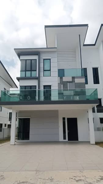Semi-Detached House for Sale in Kajang (Selangor) - Agnes Yik - Exterior - PropertyGuru.com.my