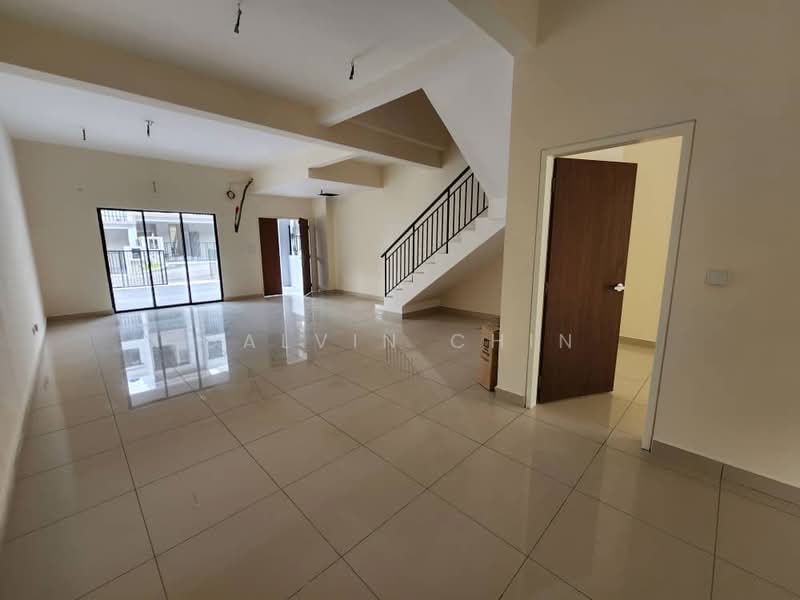 3-storey Terraced House for Sale in Ukay Bistari (Ulu Kelang) - calvin Chin - Living Room - PropertyGuru.com.my