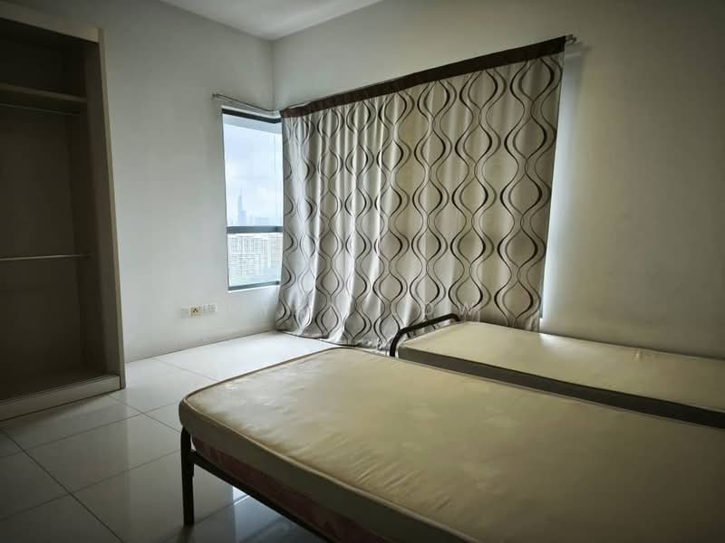 Condominium for Sale at Altitude 236 - Ryan Low - Bedroom - PropertyGuru.com.my