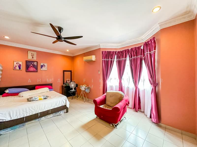 Rumah Teres 2 Tingkat untuk Dijual di Bandar Baru Bangi (Selangor) - Ahmad Fikri Amer Hamzah - Bedroom - PropertyGuru.com.my