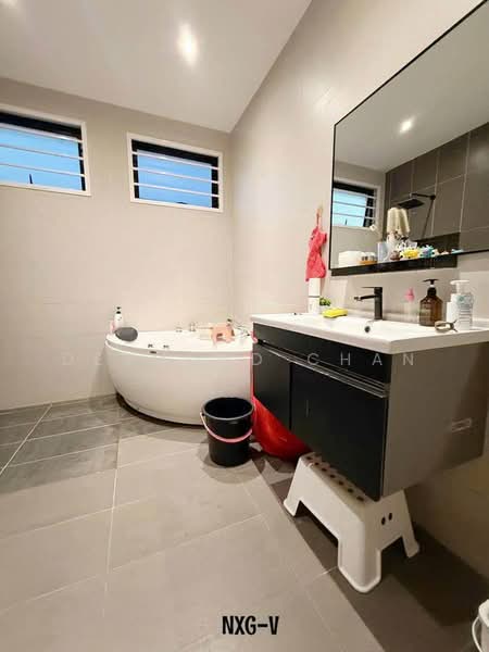 Rumah Teres 3 Tingkat untuk Dijual di Shah Alam (Selangor) - Desmond Chan - Bathroom - PropertyGuru.com.my